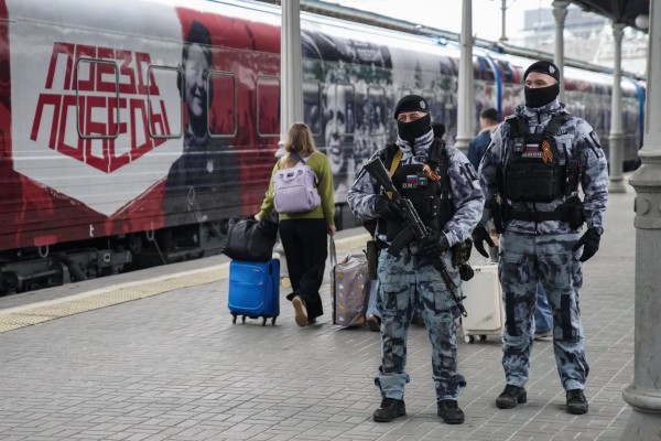 Росгвардия обеспечила безопасность в период стоянки Поезда Победы  в Москве