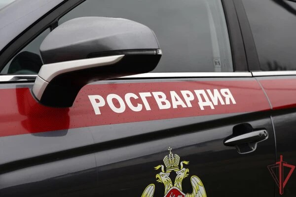 Столичные росгвардейцы задержали молодого человека, подозреваемого в распространении наркотиков