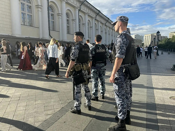 В Москве безопасность выпускных вечеров обеспечена при содействии Росгвардии