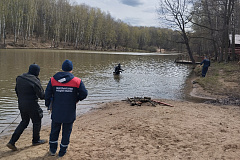 Водолазы побывали на самом дне Теплостанского пруда