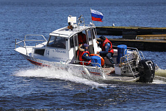 Работа спасателей на воде в майские праздничные дни