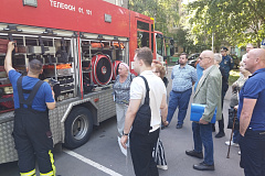 Спасатели показали технические средства спасения