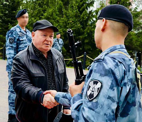 В День ветеранов боевых действий героем рубрики &laquo;Всегда в строю&raquo; стал человек, чья судьба неразрывно связана с историей московского ОМОН