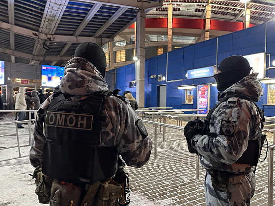 Столичные росгвардейцы обеспечили безопасность проведения матча КХЛ